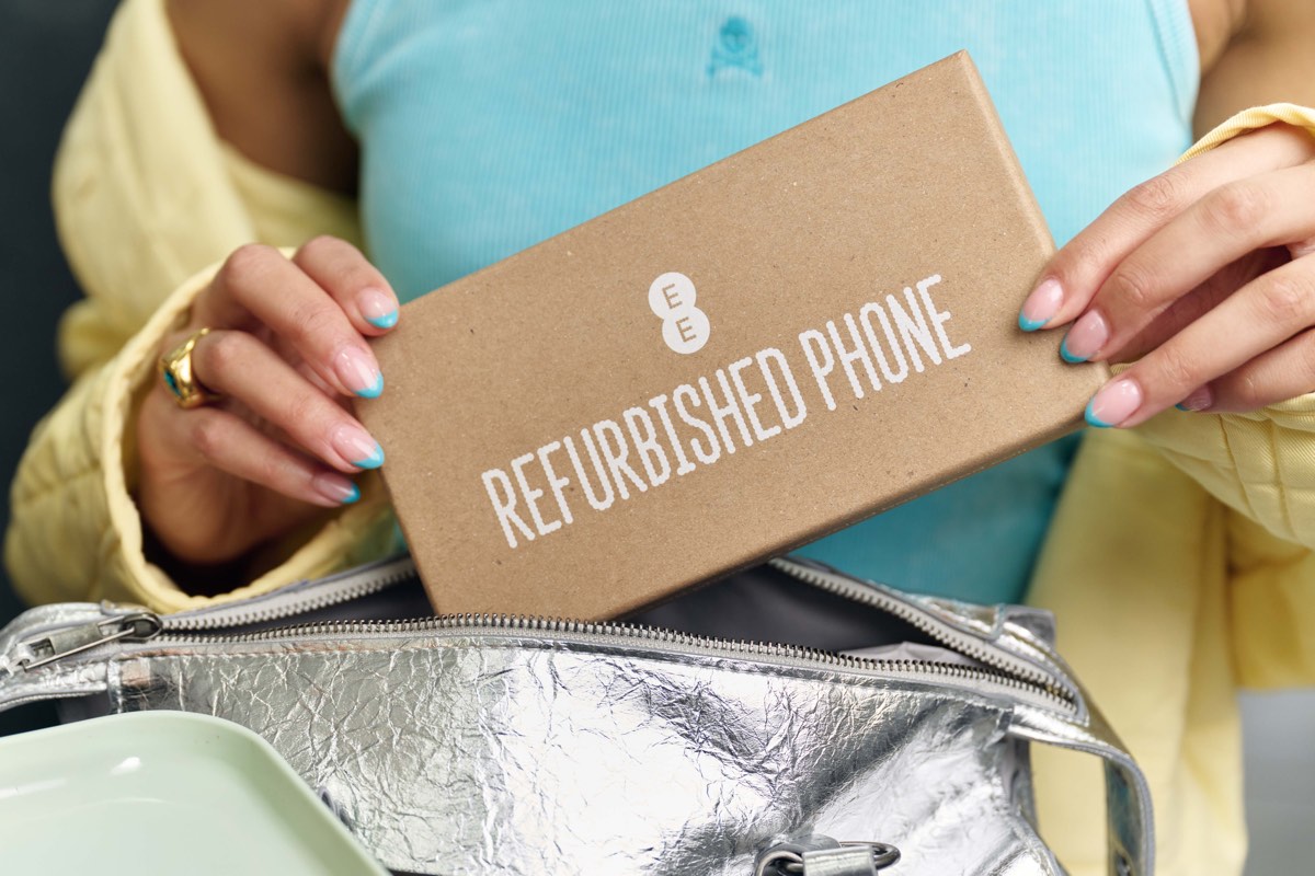 EE launches new range of refurbished iPhone & Galaxy plans