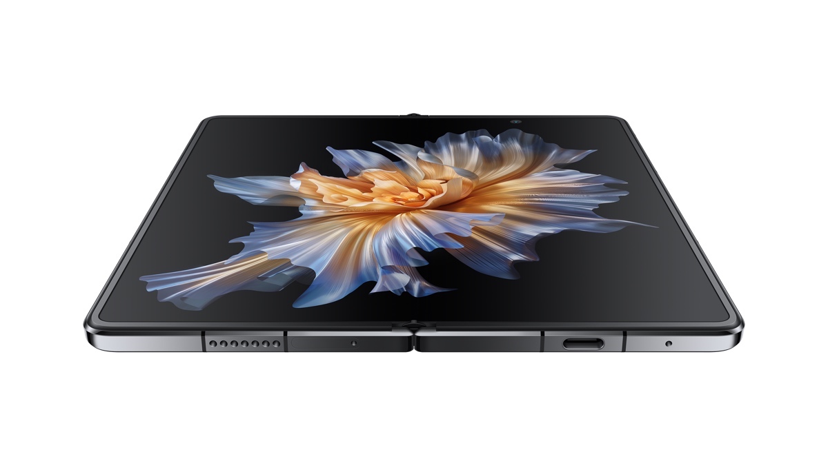 Honor announces UK launch details for its new folding handset, the Magic Vs