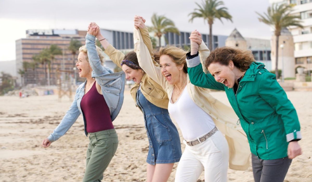 Watch Jenny Seagrove, Sally Philips and Ben Miller in Off The Rails trailer