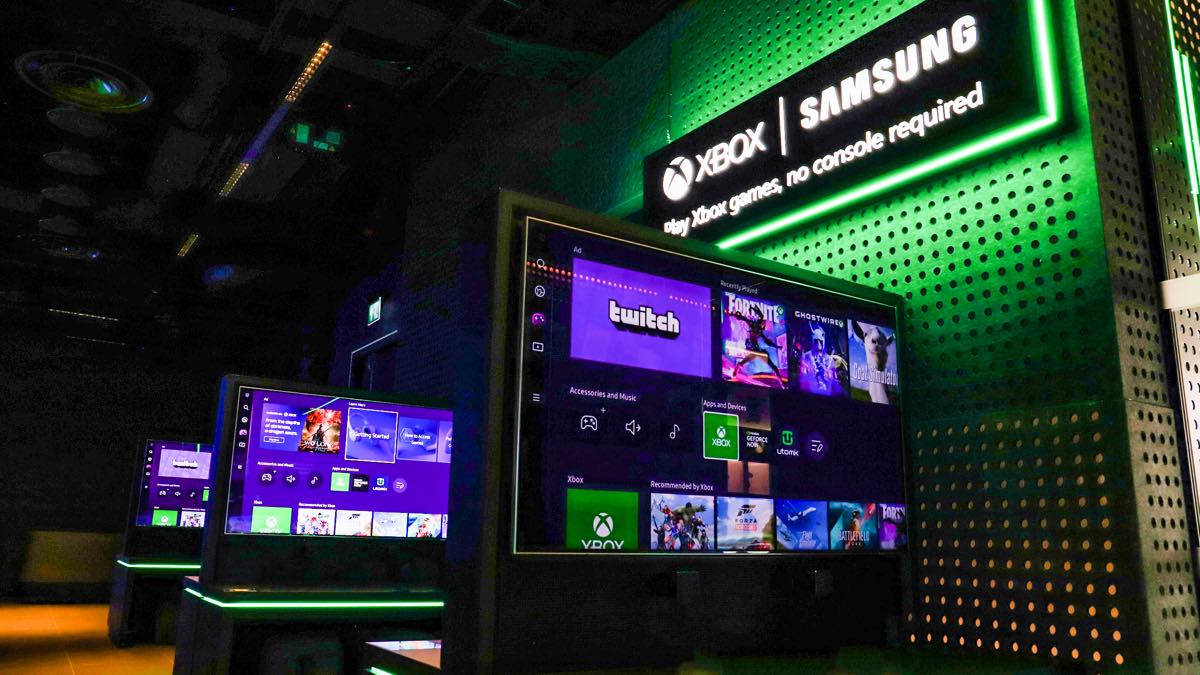 Samsung opens gaming showcase at Microsoft’s Regent Street store 