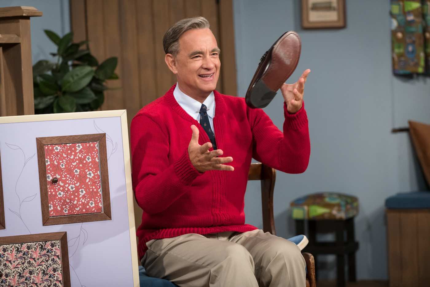 Watch Tom Hanks in new A Beautiful Day in the Neighbourhood trailer