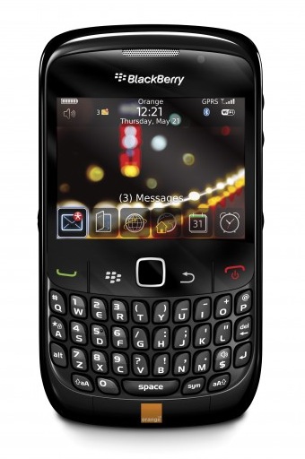 Blackberry users receive free apps for service outage