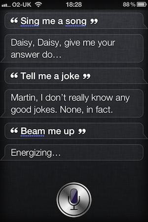 Apple highlights Siri in new TV ads