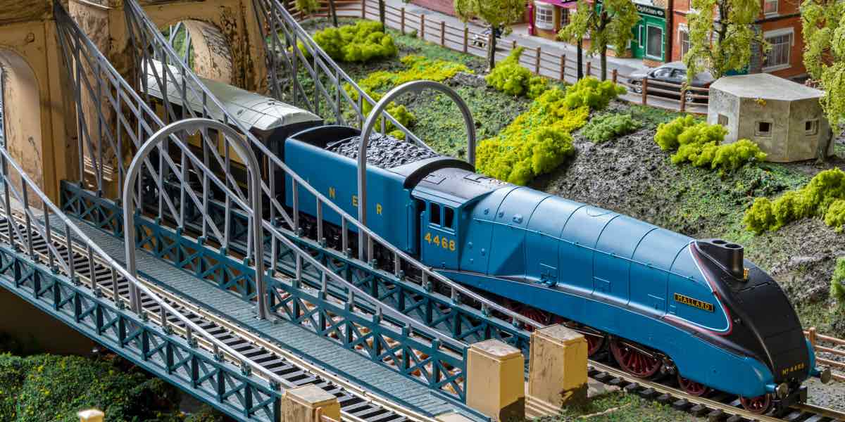 UKTV’s Yesterday goes behind the scenes of Hornby
