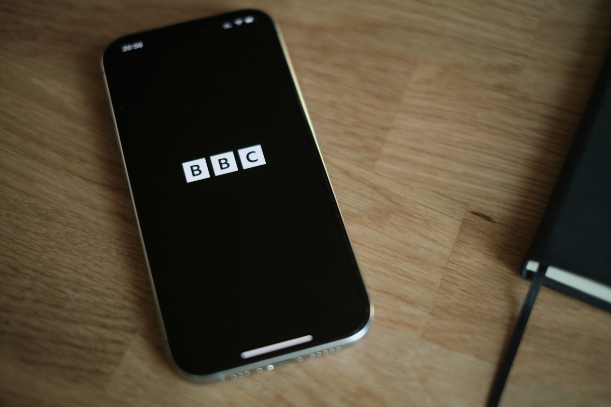 BBC expands subscription news service to Canada
