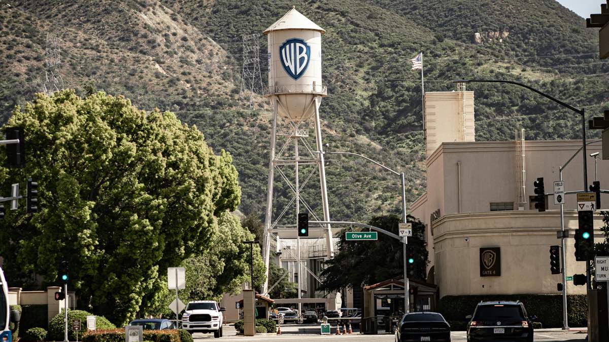 Paramount vows films will spend at least 45 days in cinemas